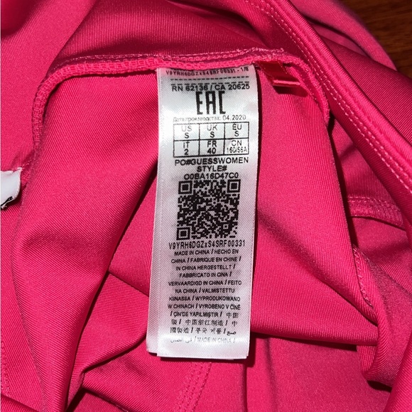Pink Guess active wear leggings in a size small 💓 - Picture 5 of 5